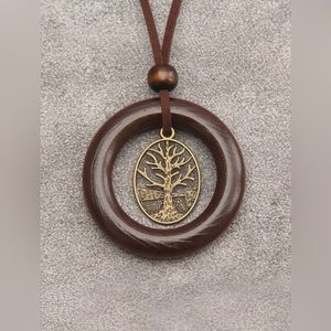 Vintage Tree Round Pendant Leather Necklace